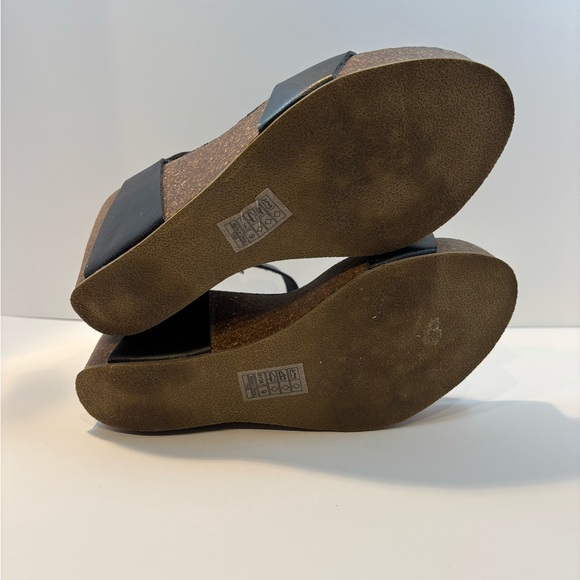 Blowfish Black Platform Sandals with Ankle Strap - Picture 4 of 7